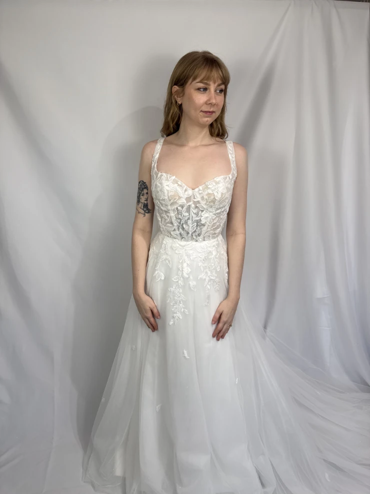 C&L Signature RVAN18 Default Thumbnail Image